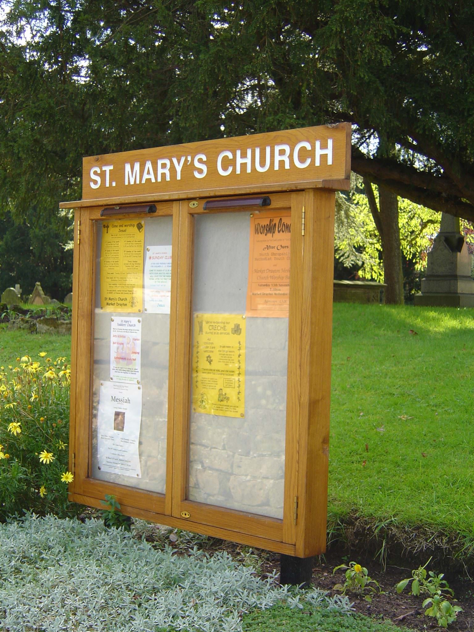 Outdoor Notice Boards for Schools, Churches, Parish Councils & Parks
