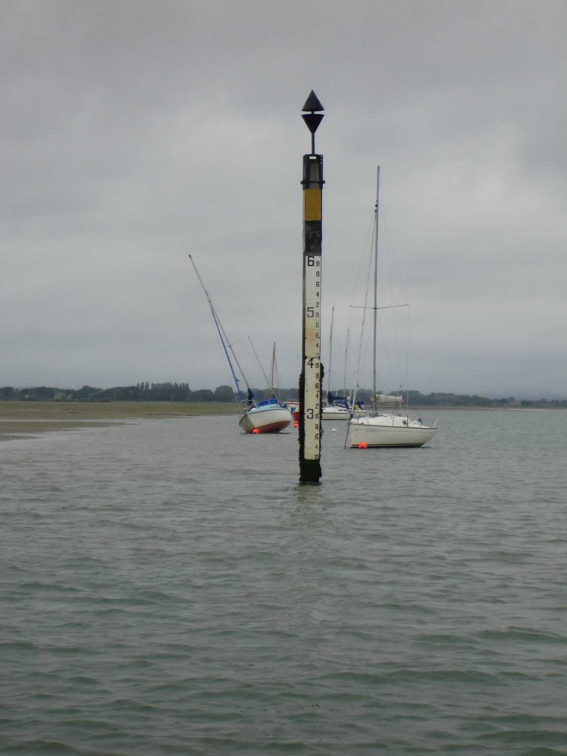 Water Depth Gauge boards to measure rivers, reservoirs, ports, marinas